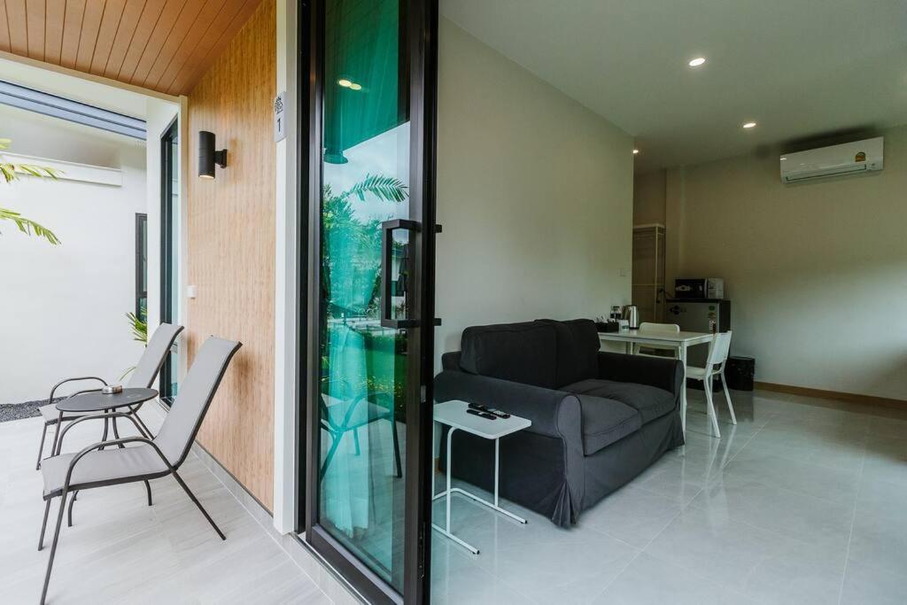 Cheeva Pool Villa Khao Lak Bagian luar foto